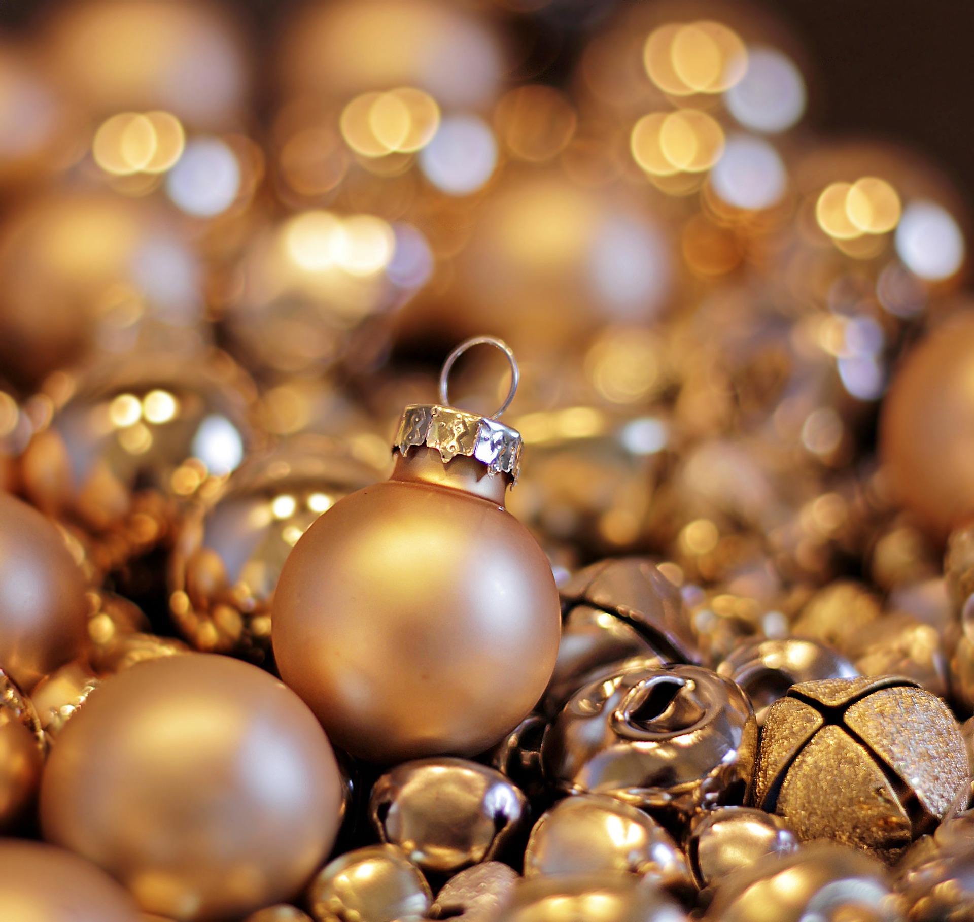 christmas-4704044_1920.jpg